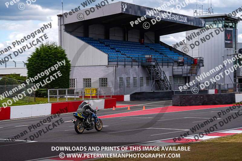 donington no limits trackday;donington park photographs;donington trackday photographs;no limits trackdays;peter wileman photography;trackday digital images;trackday photos